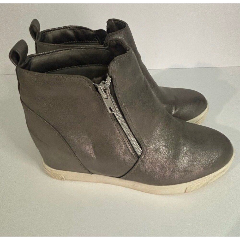 Wonder Nation Big Girls Size 6 Metallic Silver Grey Wedge Sneaker Booties Zip